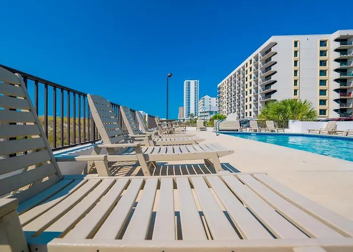 Apartment Island Winds East 405